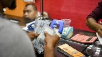 HSBC raises year-end USD-MYR forecast to 4.20, citing external volatility favouring ringgit