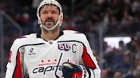 Alex Ovechkin scores goal #895 to break Wayne Gretzky’s all-time NHL scoring record