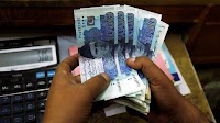 Pakistani rupee reaches new low against US dollar, closes at 232.93