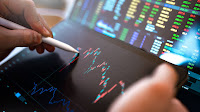 USD/JPY, AUD/USD, Gold Analysis: COT report