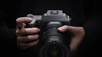 Hasselblad X2D II 100C launches with HDR RAW, AF-C, and lighter body, alongside new 35-100mm zoom lens