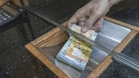 World’s Biggest Currency Crash Prompts Lebanon to Intervene Anew