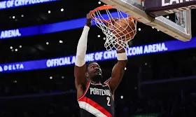 Deandre Ayton agrees to two-year deal with Lakers: Sources