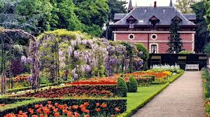 10 Beautiful Gardens In Europe To Visit