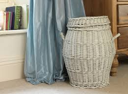 How To Spray Paint A Wicker Basket In 3