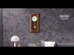 Qxq034b Luxurious Mantel Clock