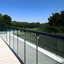 20 Glass Railing Design Ideas For Your