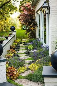 Side Yard Decor Ideas