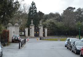 Elizabeth Gate Kew Gardens N