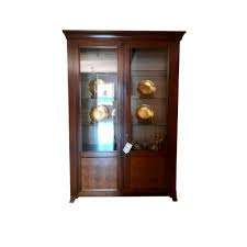 Da Vinci 2 Door Display Cabinet In Wood