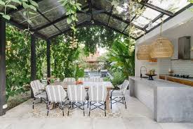 Using Paint For Your Outdoor Kitchen