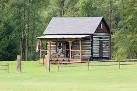 Little Log Cabin For Simple Living