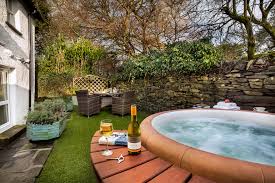 Lake District Cottage With A Hot Tub