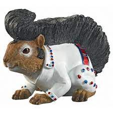 Roll Squirrel Garden Statue Qm17042