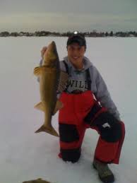Shallow Water Walleyes Ice Fishing