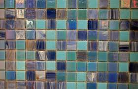 How To Remove Glass Tiles From A Wall
