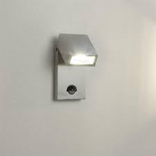 Metro Led Outdoor Wall Light With Pir