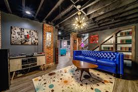Manly Icon Custom Builders