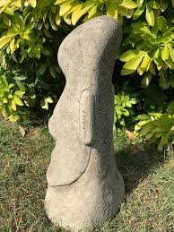Head Moai Tiki Concrete Ornament