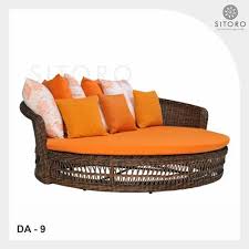 Wicker Frame Poolside Round Daybed