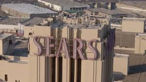 Flying Around Sears Building To Reveal