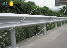 high flexibility w beam crash barrier