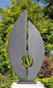 Garden Sculpture And Ornament In Metal