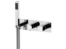 Icon Q Recessed Wall Mounted Bathtub