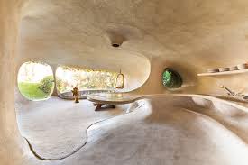 This Organic Hobbit House Is Perfectly