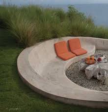 Curved Concrete Form Seating Garden