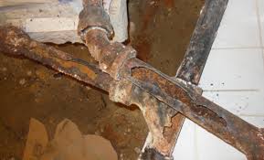 Leaky Pipes Symptoms Cast Iron Pipes