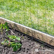 50 Ft 16 Gauge Galvanized Rabbit Fence