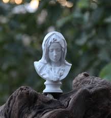 Virgin Mary Face Floine Pietà