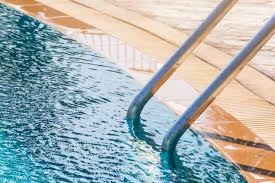 Pool Cleaning Services And Maintenance