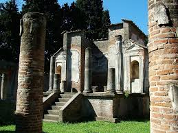 Temples Pompeii