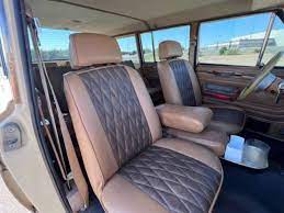 1986 Jeep Grand Wagoneer For