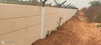 6 Ft To 10ft Rcc Concrete Fence Wall At