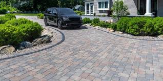 Circular Driveway With A Twist Unilock