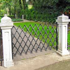 Vevor Single Fold Security Gate 78 7 H X 95 3 W In Steel Fold Door Gate With Padlock 360 Roll Barricade Gate Garden Fence Black