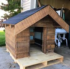 40 Free Diy Pallet Dog House Plans And