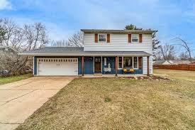 4 Bedroom Home In Eau Claire 329 000