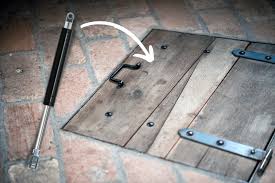 Hydraulic Trap Door Lift