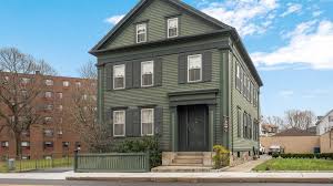 Charlotte Buys Lizzie Borden House