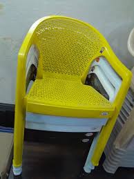 Plastic Chairs With Armrest At Rs 750