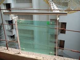 Silver Ss Glass Railing At Rs 3800 Foot