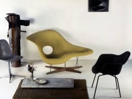 The Eames La Chaise Official Vitra