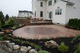 Stamped Concrete Patio With Circle Kit