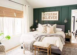 How To Decorate A Green Accent Wall In