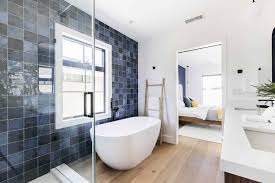How To Buy A Soaker Tub For A Tiny Bathroom