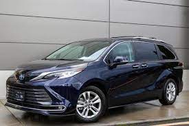2022 Toyota Sienna Limited For